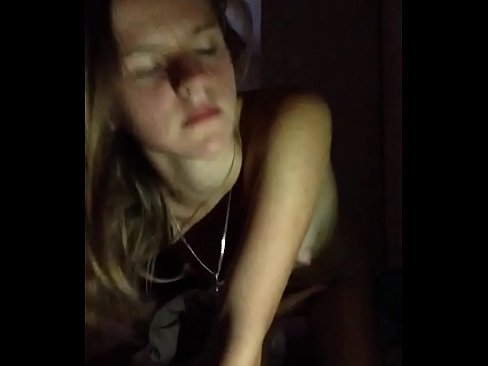 ❤️ Keçikek mastûrbe dike û dike ❤ Vîdyoya porno li me